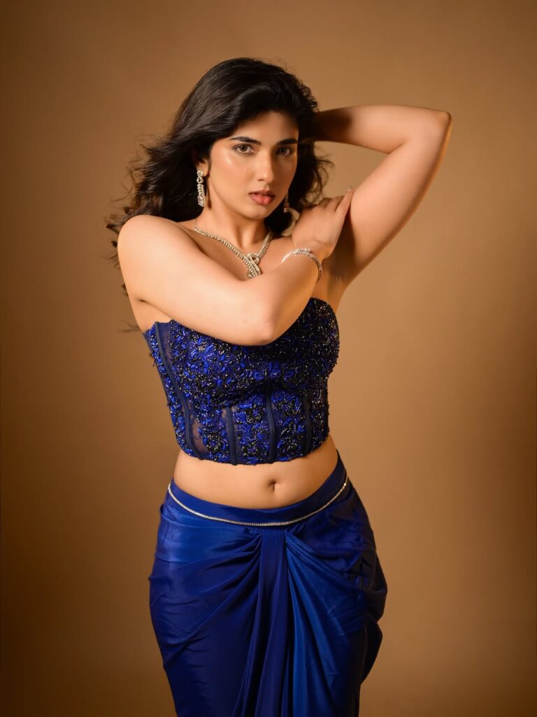 outfit zenoraofficial 🌺 jewellery fineshinejewels 💎 jewellery styling anilkothari.in pc sathyaphotography3 ✨ make up glamupbysri 🦋 hair 3