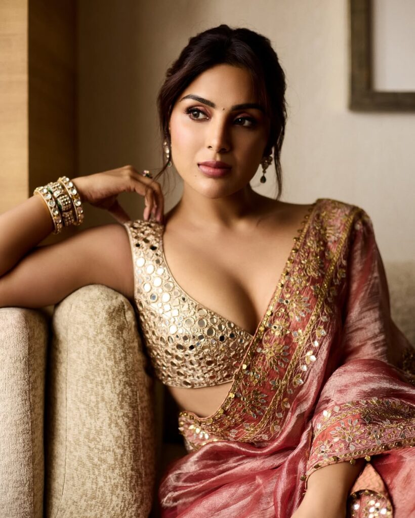 silken glow ✨ bombay for a minute to attend primevideoin event for the launch of my first series guvvalacheruvughat . outfit itrhofficial jewels 9