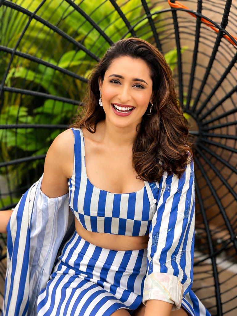 Pragya Jaiswal in Kanche movie